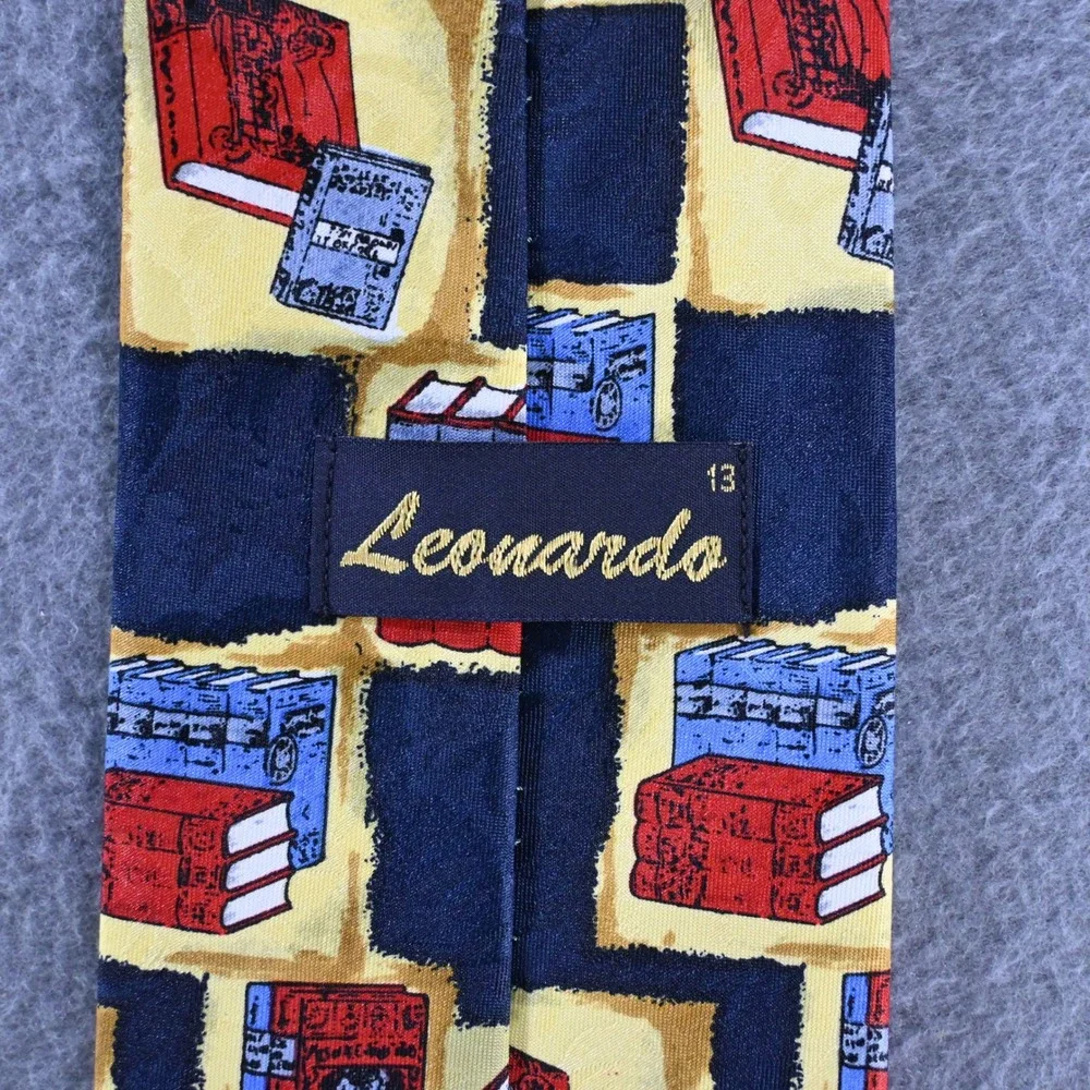 Leonardo Mens Bookshelf Print Library Necktie OS Navy Blue Yellow Red